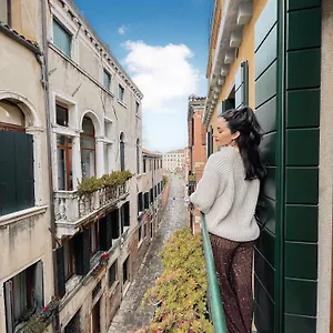 Affittacamere Hinc Domus - Residenza Da Qui New, Venezia
